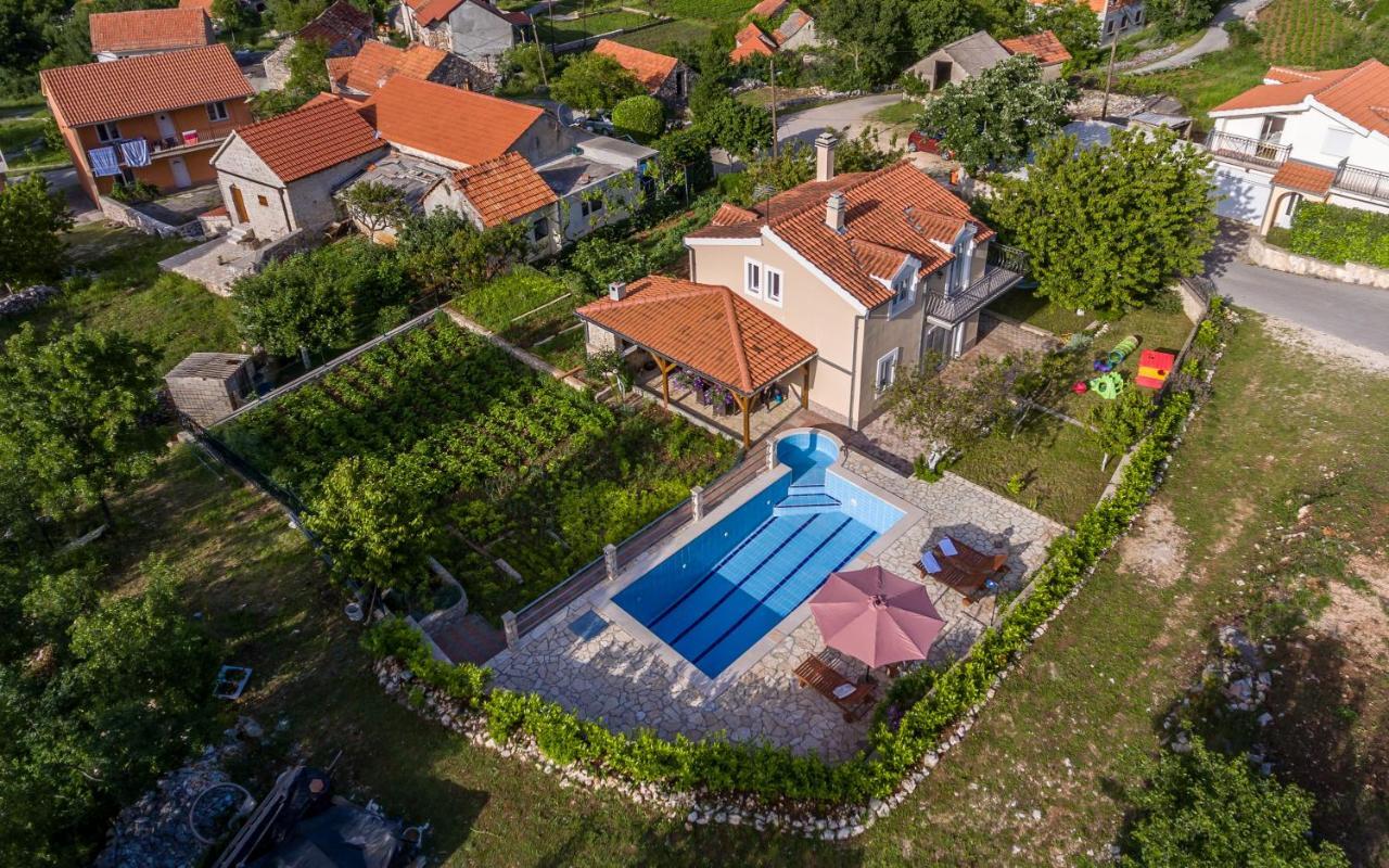 אימוטסקי Holiday Home Memories And Joy מראה חיצוני תמונה