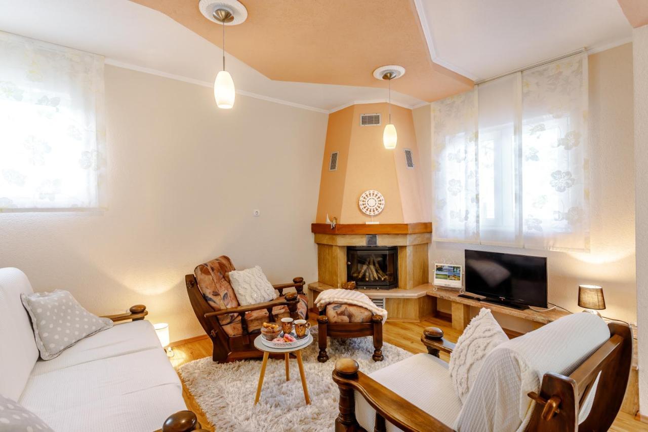 אימוטסקי Holiday Home Memories And Joy מראה חיצוני תמונה